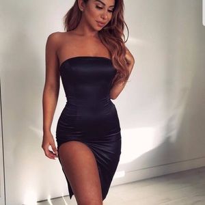 NWT Oh Polly strapless, high slit, midi dress